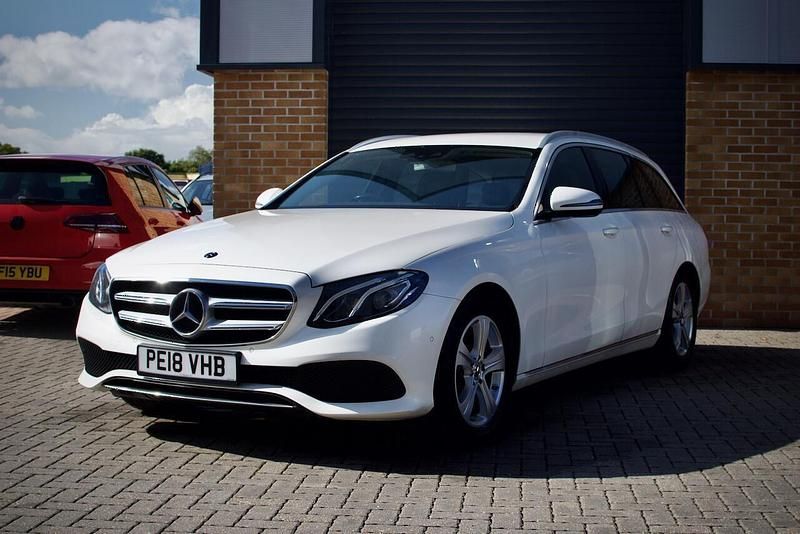 White Used 2018 Mercedes E220 SE Estate | £12,795 (Super price) - Image 1/4