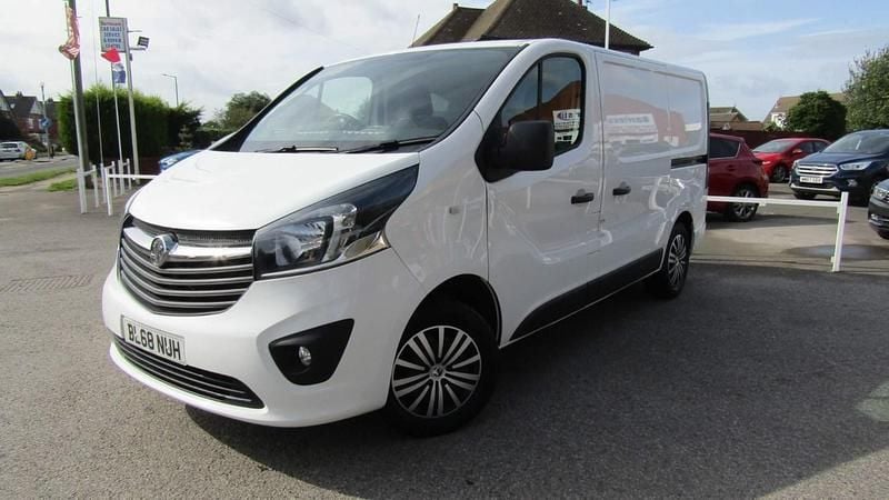 White Used 2019 Vauxhall Vivaro Sportive Van | £7,000 (Fair price) - Image 1/4