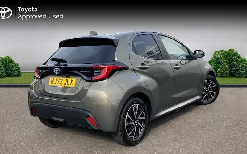 Used Toyota Yaris Hybrid Design 116 HP (85 kW) 2026 Hatchback