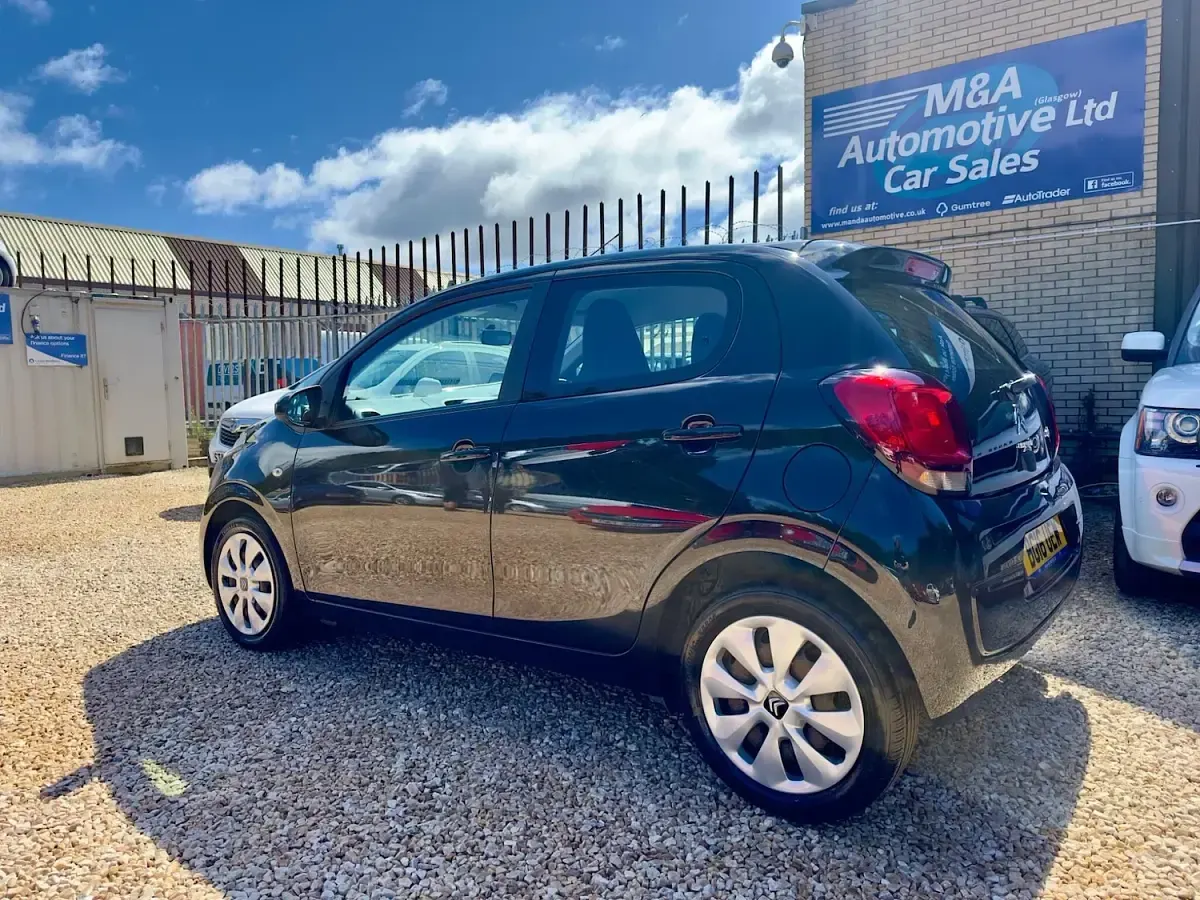 Used Citroën C1 Feel 68 HP (50 kW) 2016 Black Hatchback
