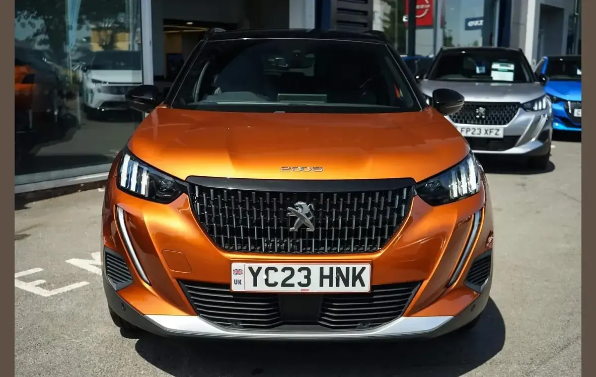 Used Peugeot 2008 GT 129 HP (94 kW) 2023 Orange SUV