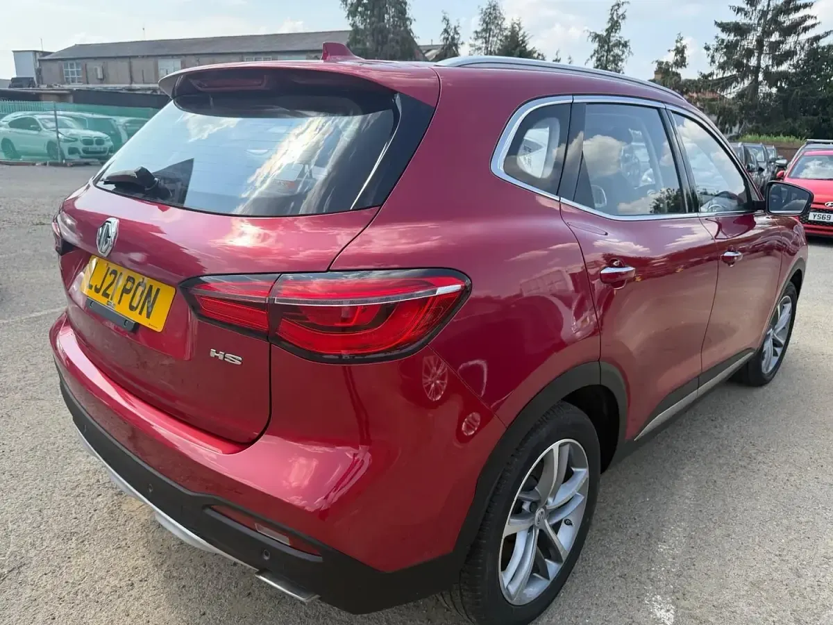 Used MG HS Exclusive 162 HP (119 kW) 2021 Red SUV