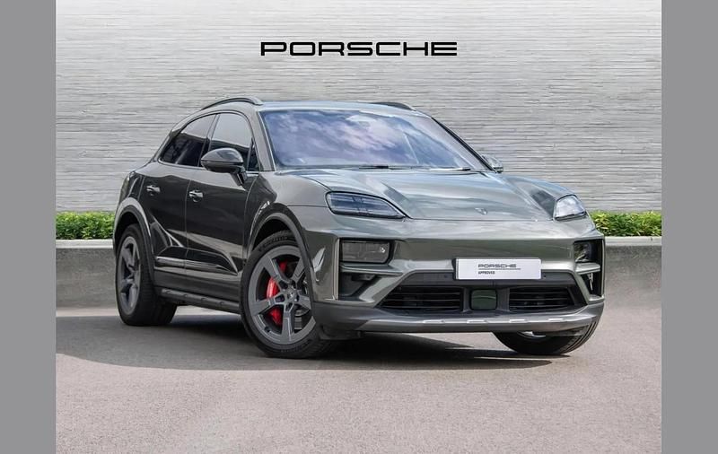 Green Used 2024 Porsche Macan Turbo SUV | £99,995 - Image 1/4