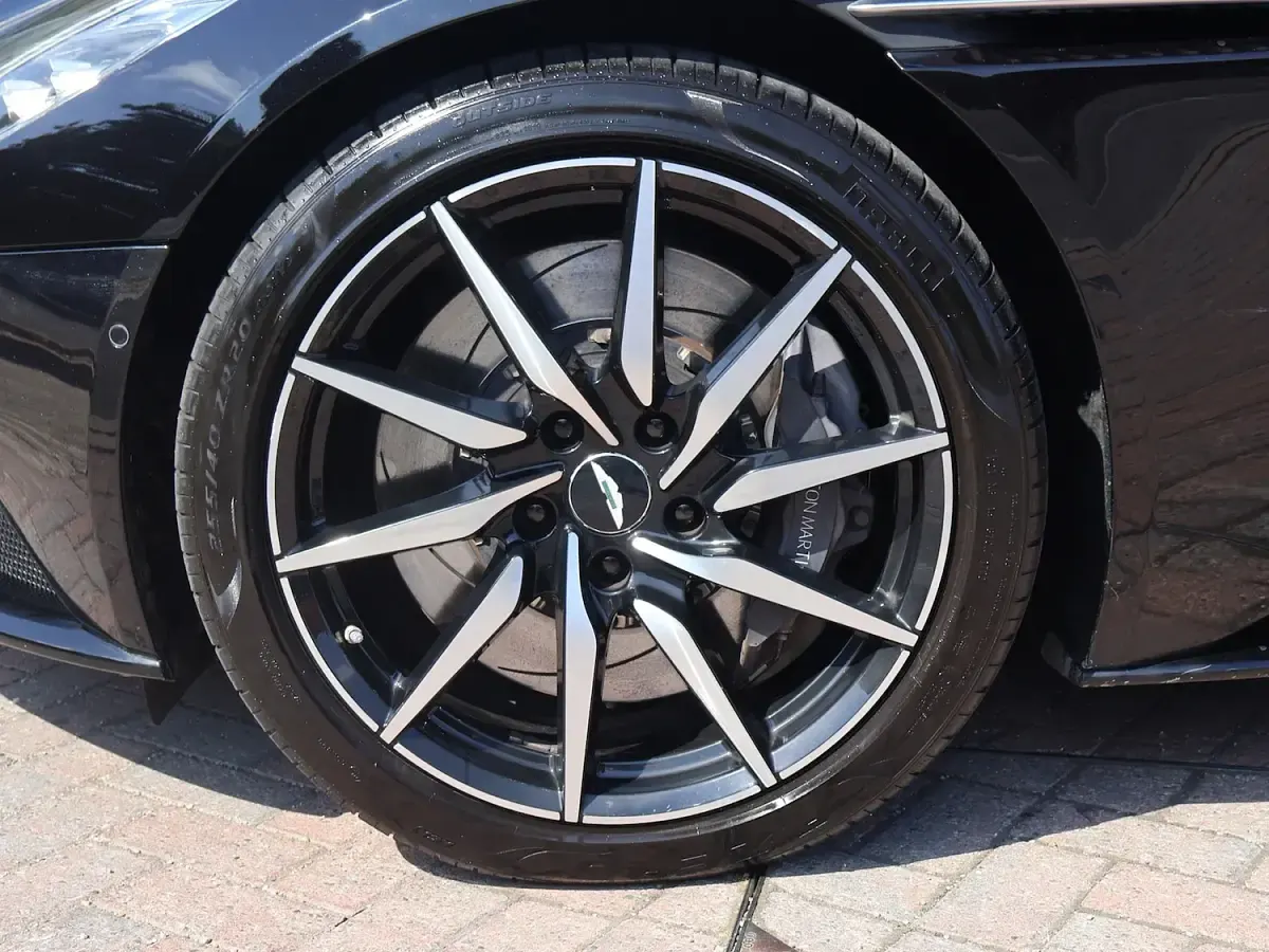 Used Aston Martin DB11 2017 Black Coupe