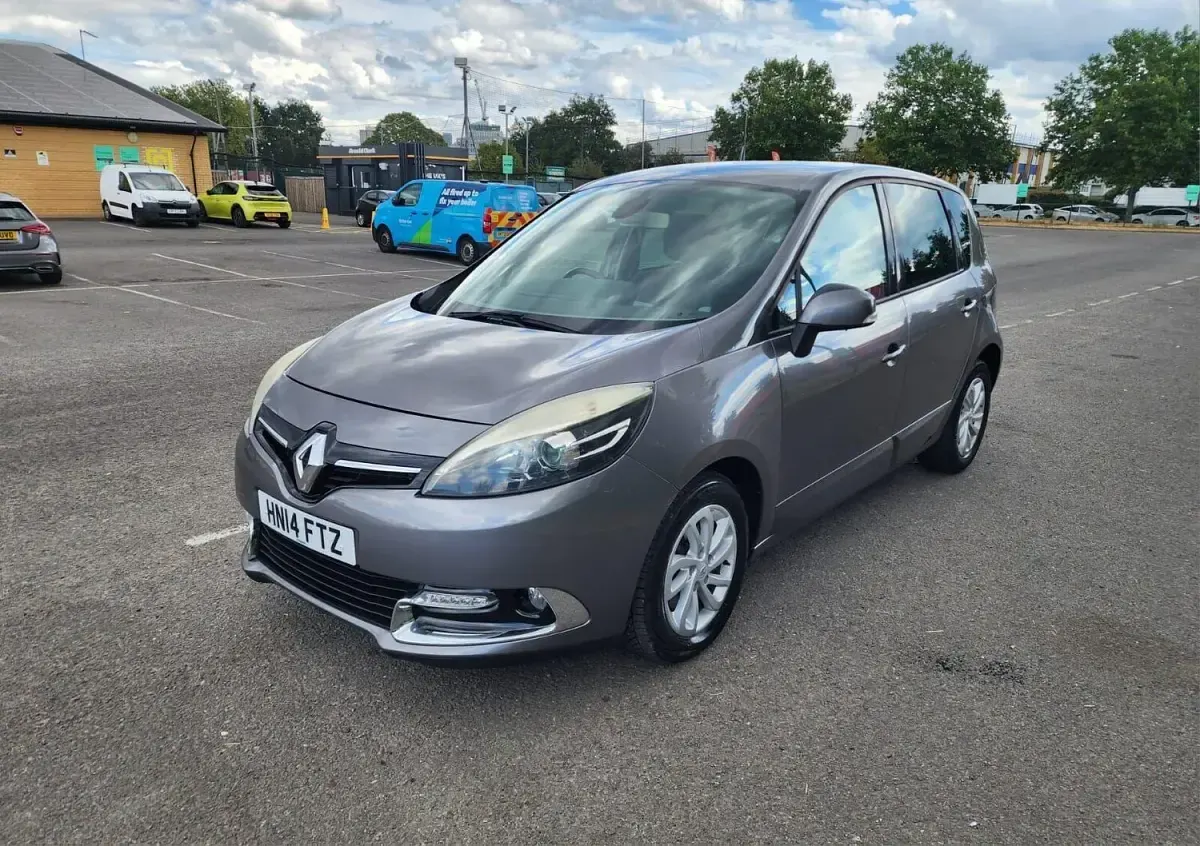 Used Renault Scénic III Dynamique 2014 Grey MPV