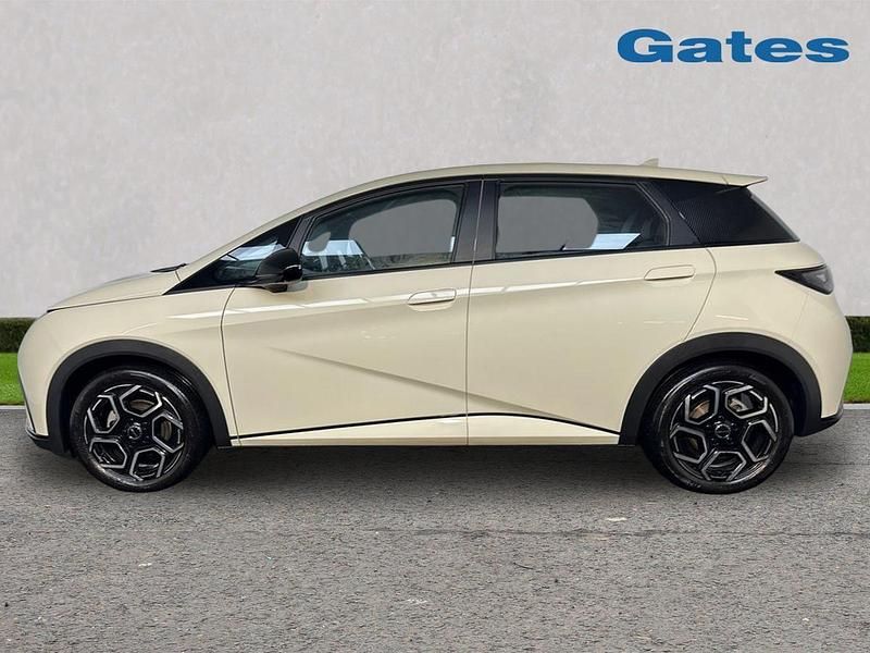 Used BYD Dolphin Boost 130 kW (177 HP) 2025 White Hatchback