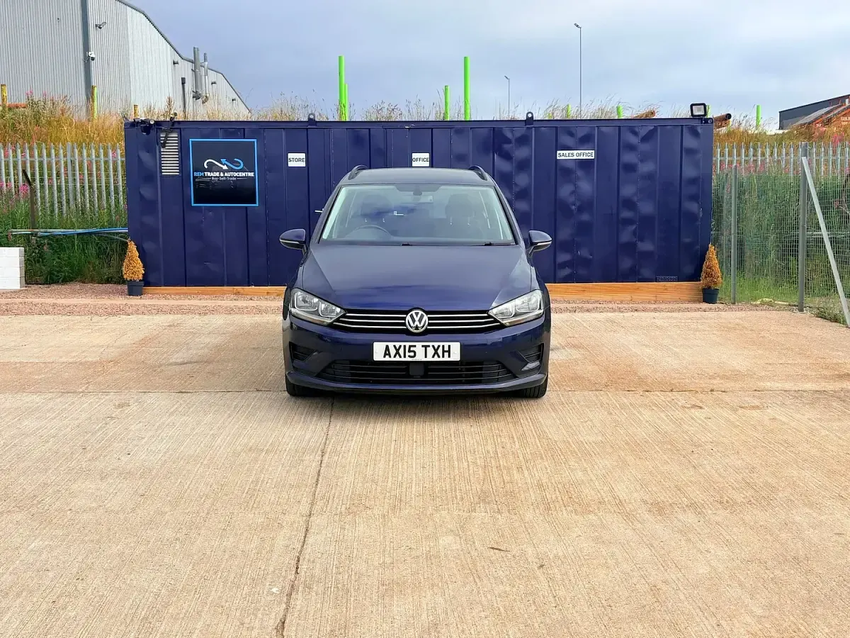 Used VW Golf Sportsvan SE 110 HP (80 kW) 2015 Blue MPV