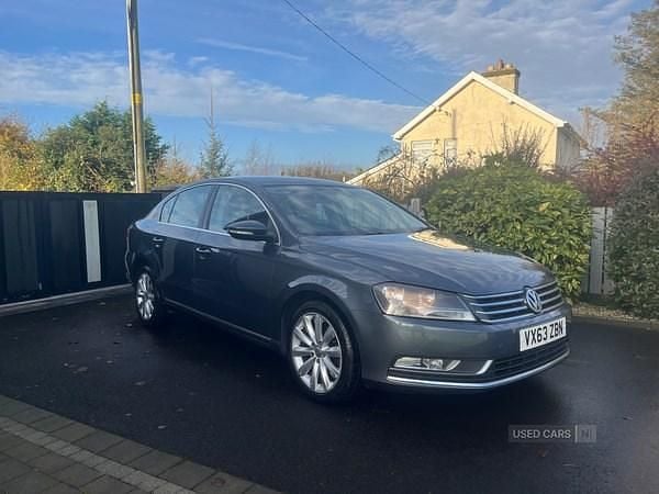Grey Used 2013 VW Passat Highline Sedan | £5,250 (Fair price) - Image 1/4