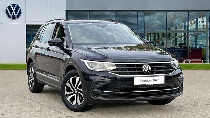 Black Used 2022 VW Tiguan Active SUV | £20,339 (Fair price) - Image 1/4