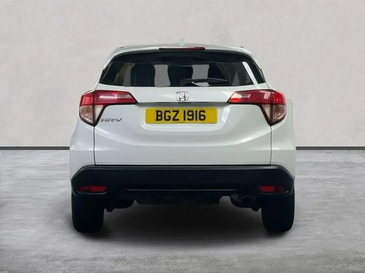 Used Honda HR-V S 130 HP (95 kW) 2016 White SUV