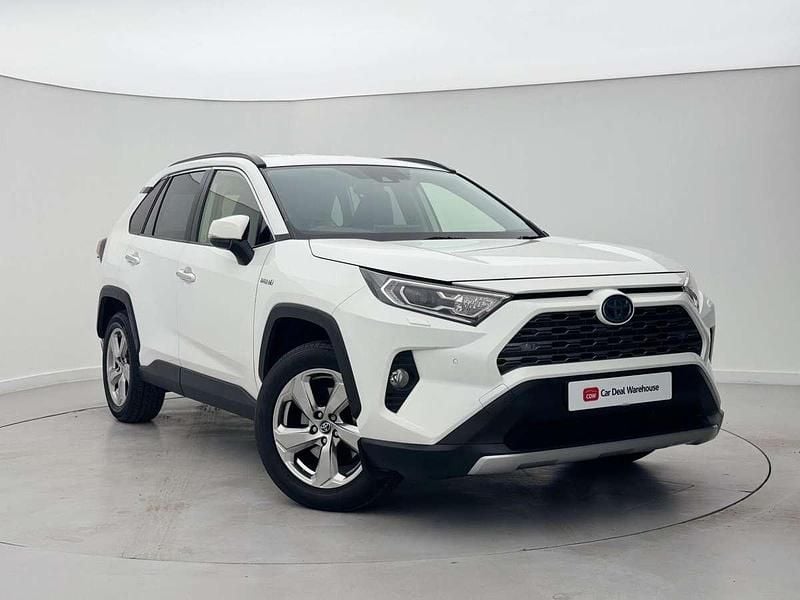 White Used 2019 Toyota RAV4 Hybrid SUV | £21,399 (A bit pricey) - Image 1/4