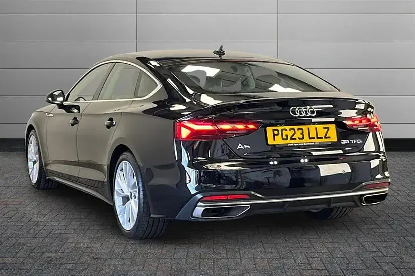 Usado Audi A5 Sport 150 HP (110 kW) 2023 Preto Coupé