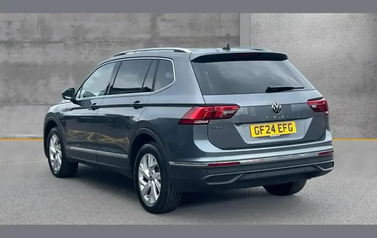 Used VW Tiguan Allspace Life 150 HP (110 kW) 2024 Grey SUV