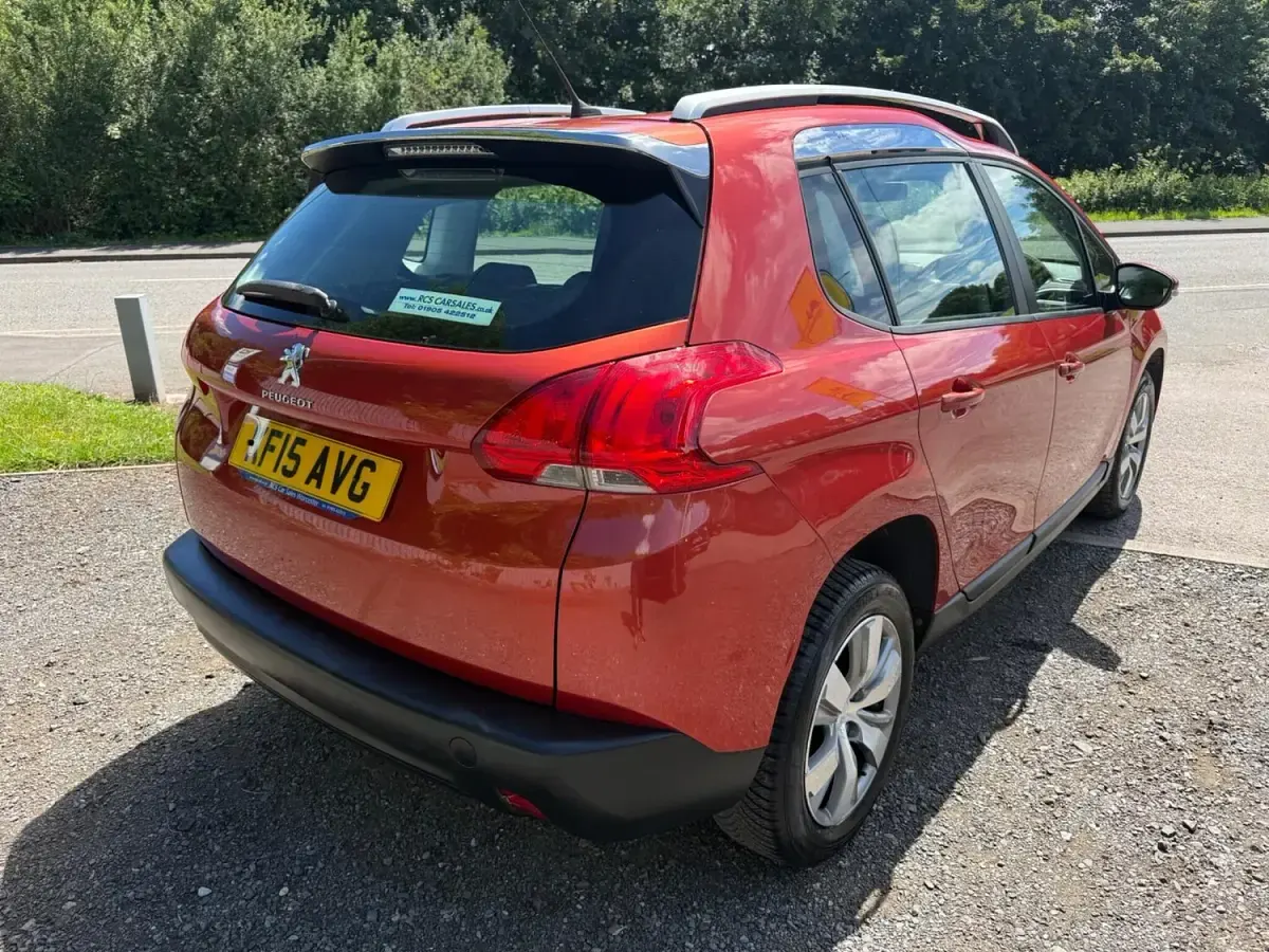 Used Peugeot 2008 Active 68 HP (50 kW) 2015 Red SUV