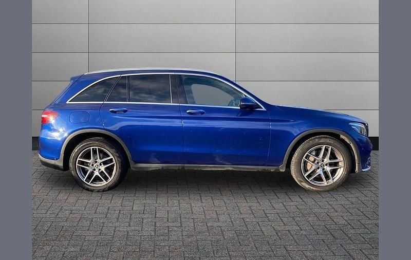 Used Mercedes GLC220 AMG Line Premium 168 HP (123 kW) 2018 Blue SUV