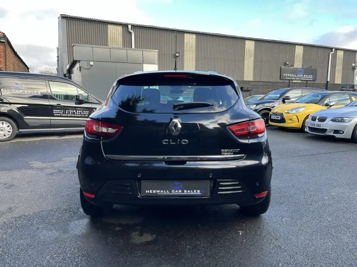 Used Renault Clio Iconic 110 HP (80 kW) 2019 Black Hatchback