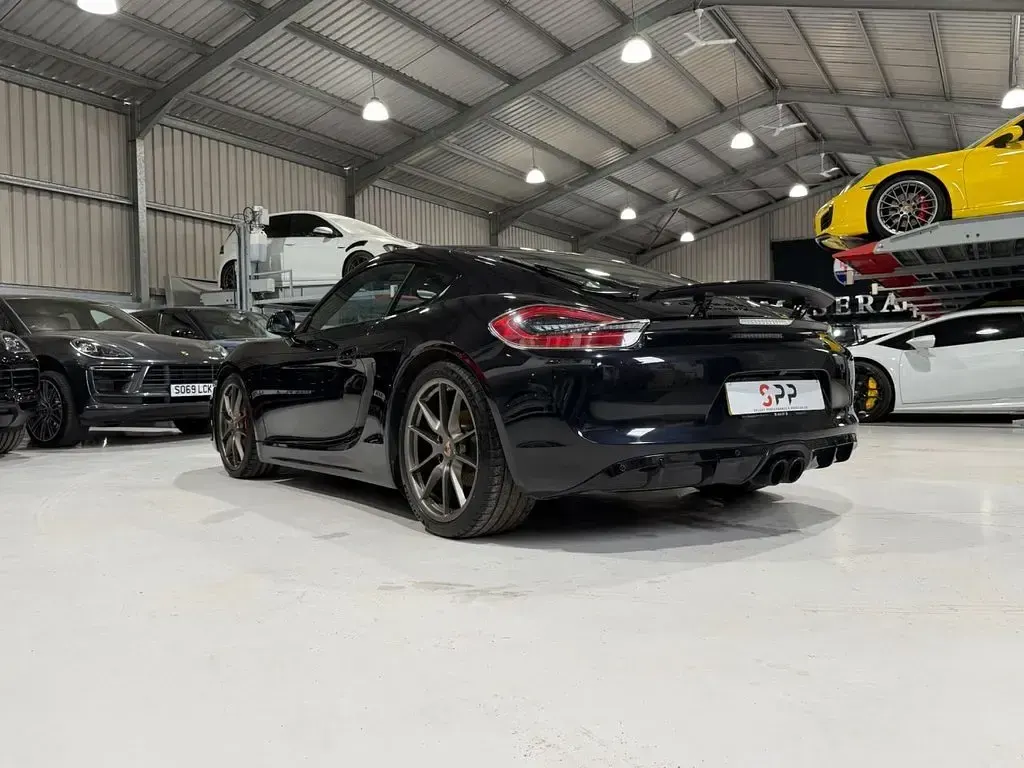 Used Porsche Cayman 340 HP (250 kW) 2015 Black Coupe