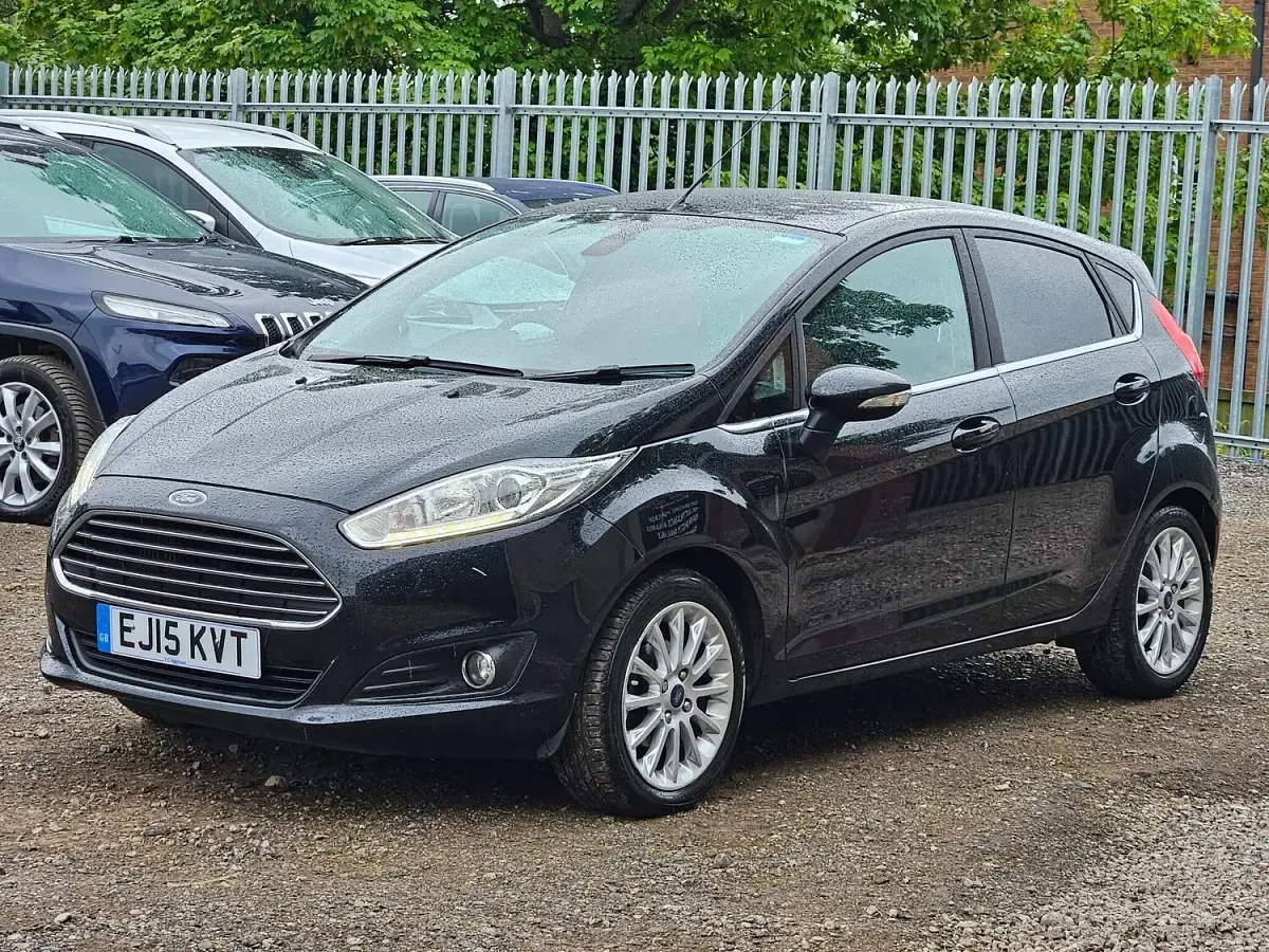 Used Ford Fiesta Titanium X 125 HP (91 kW) 2015 Black Hatchback