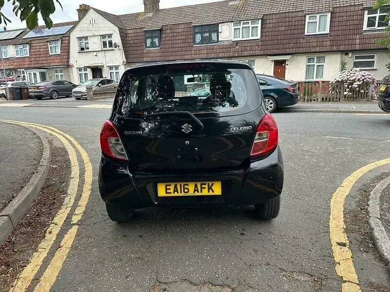 Used Suzuki Celerio 68 HP (50 kW) 2016 Black Hatchback