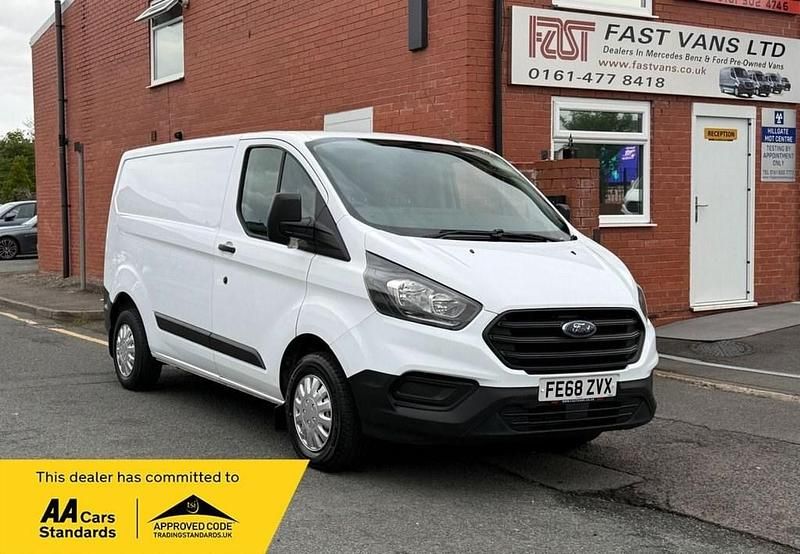 Used Ford Transit Custom 105 HP (77 kW) 2018 White Van