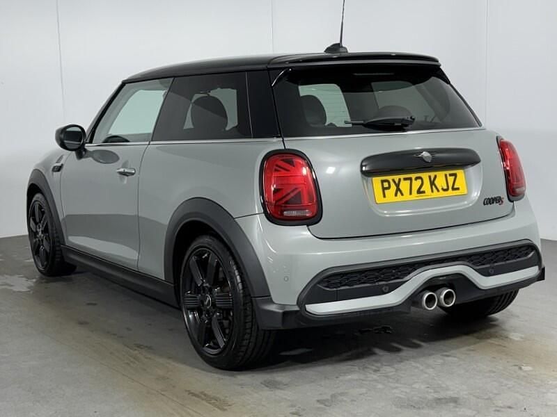 Used Mini Cooper S Classic 176 HP (129 kW) 2022 Grey Hatchback