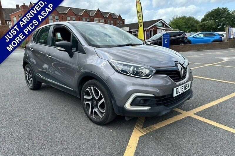 Grey Used 2018 Renault Captur Dynamique SUV | £7,695 (Fair price) - Image 1/1