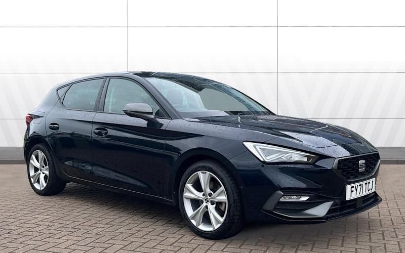Used 2023 Seat Leon FR Hatchback | £16,637 (Fair price) - Image 1/4