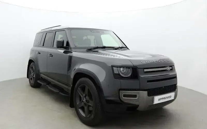 Used Land Rover Defender SE Dynamic 249 HP (183 kW) 2024 SUV