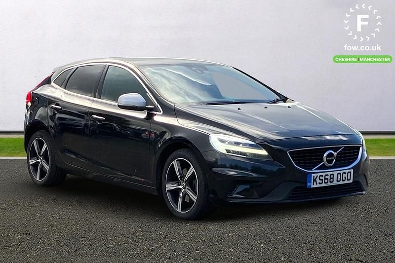 Black Used 2018 Volvo V40 R-Design Estate | £11,299 (Fair price) - Image 1/3