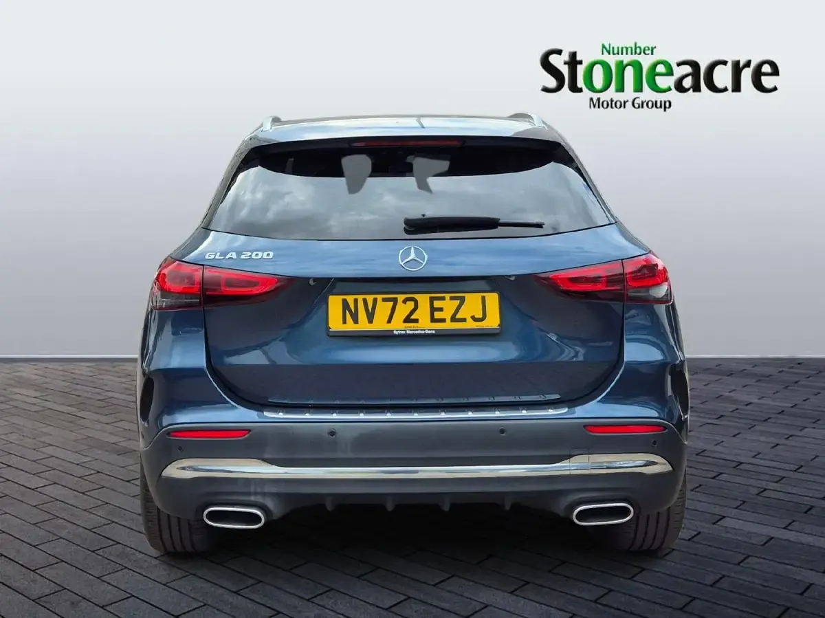 Used Mercedes GLA200 Executive 163 HP (119 kW) 2022 Blue SUV