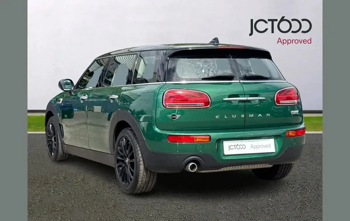 Used Mini Cooper Clubman Classic 134 HP (98 kW) 2020 Green Estate