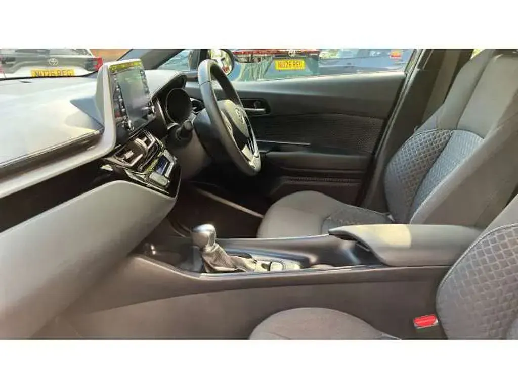 Used Toyota C-HR 122 HP (89 kW) 2023 Black SUV