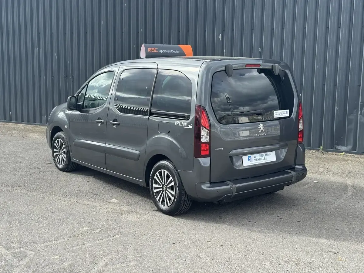 Used Peugeot TePee Active 2016 Grey MPV
