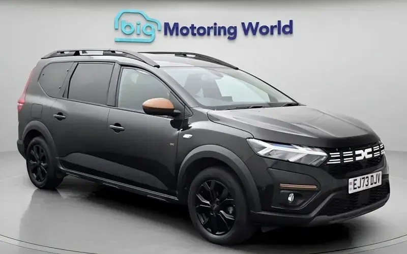 Used Dacia Jogger Extreme 141 HP (103 kW) 2025 MPV