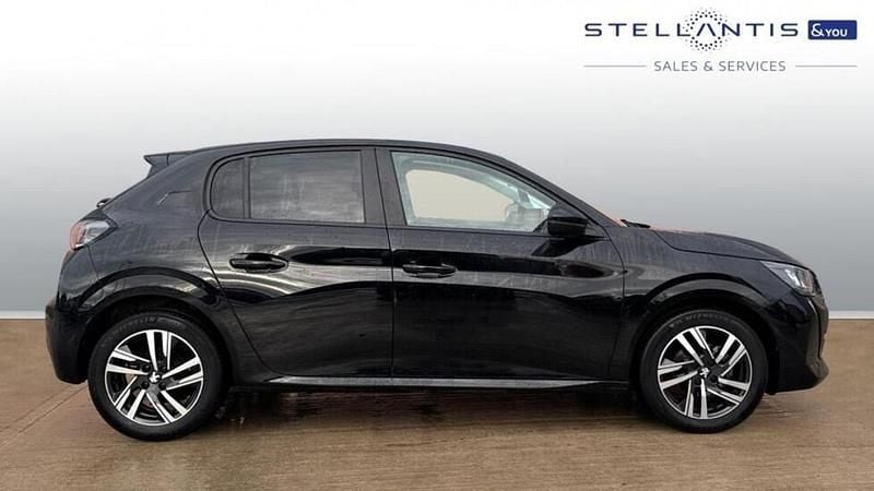 Used Peugeot 208 Active+ 74 HP (54 kW) 2024 Black Hatchback