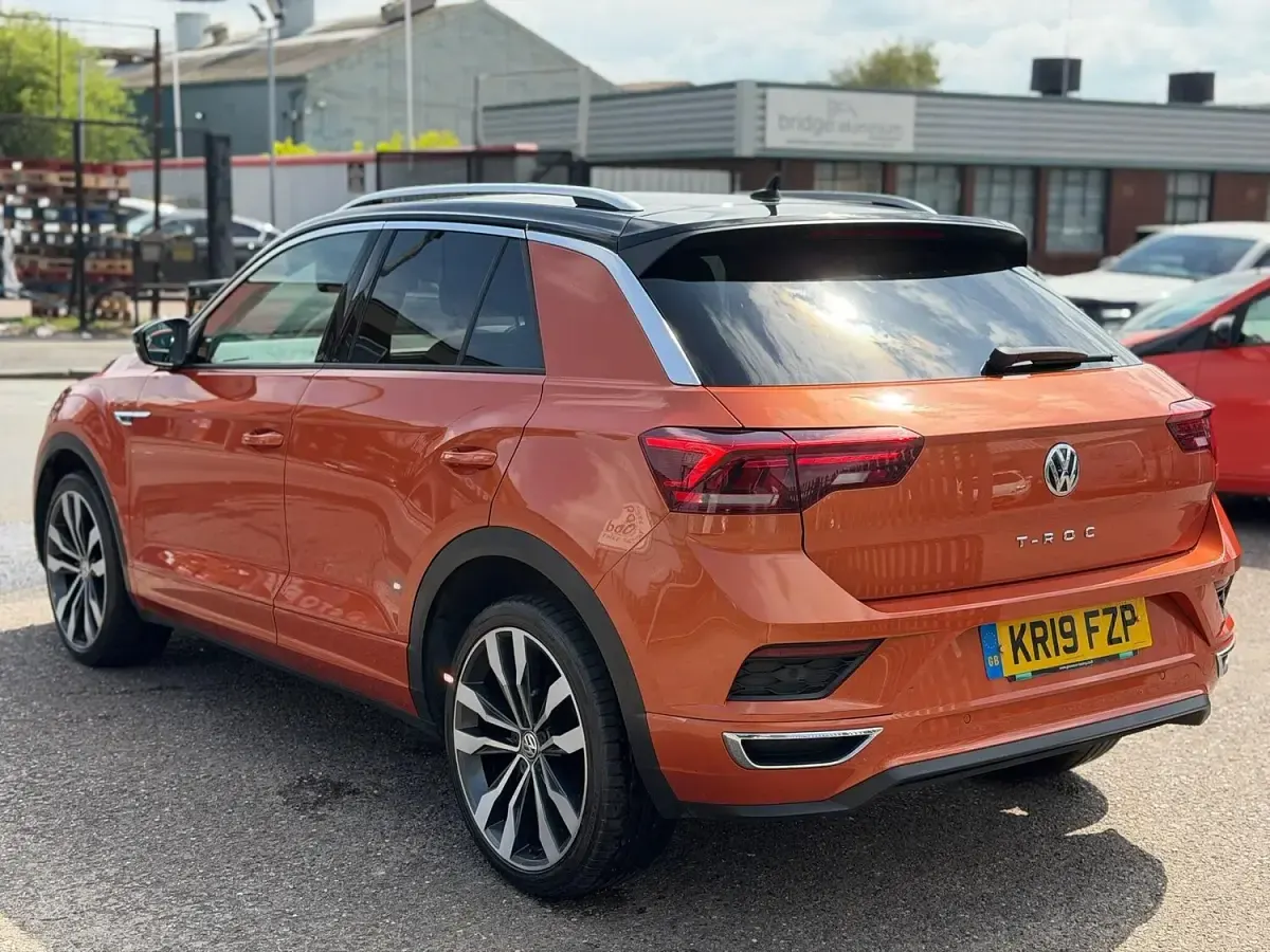 Used VW T-Roc R-line 150 HP (110 kW) 2019 Orange SUV