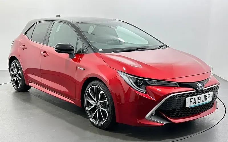 Used Toyota Corolla 122 HP (89 kW) 2019 Hatchback