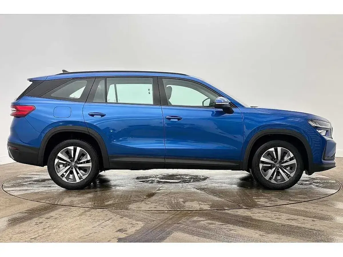 Used Skoda Kodiaq SE 110 HP (80 kW) 2026 Race blue metallic SUV