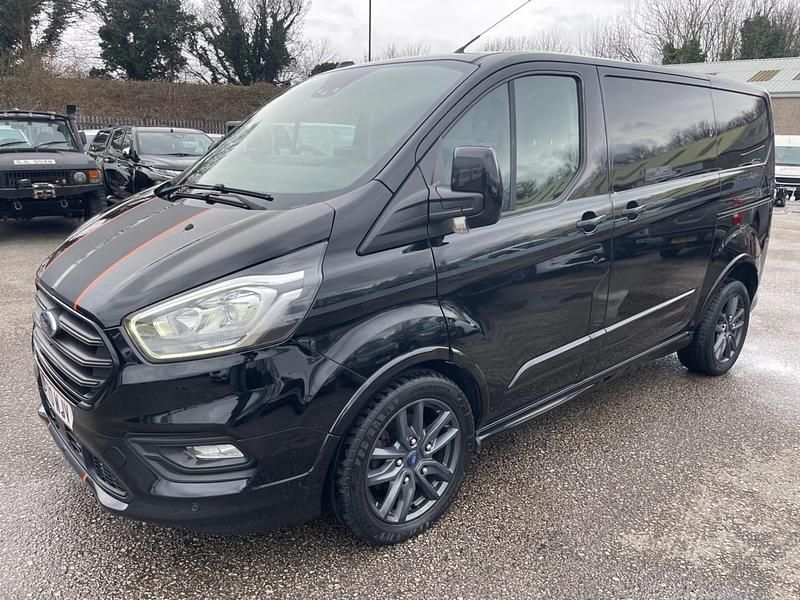 Used Ford Transit Custom Sport 185 HP (136 kW) 2020 Black Van