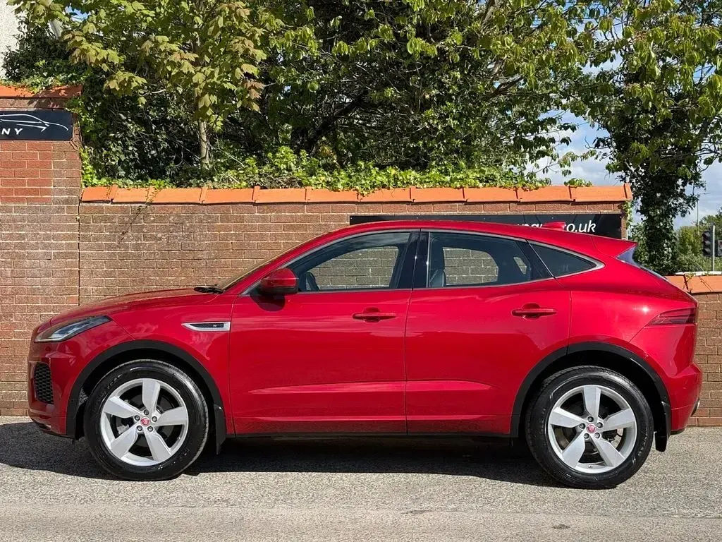 Used Jaguar E-Pace R-Dynamic 150 HP (110 kW) 2018 Red SUV