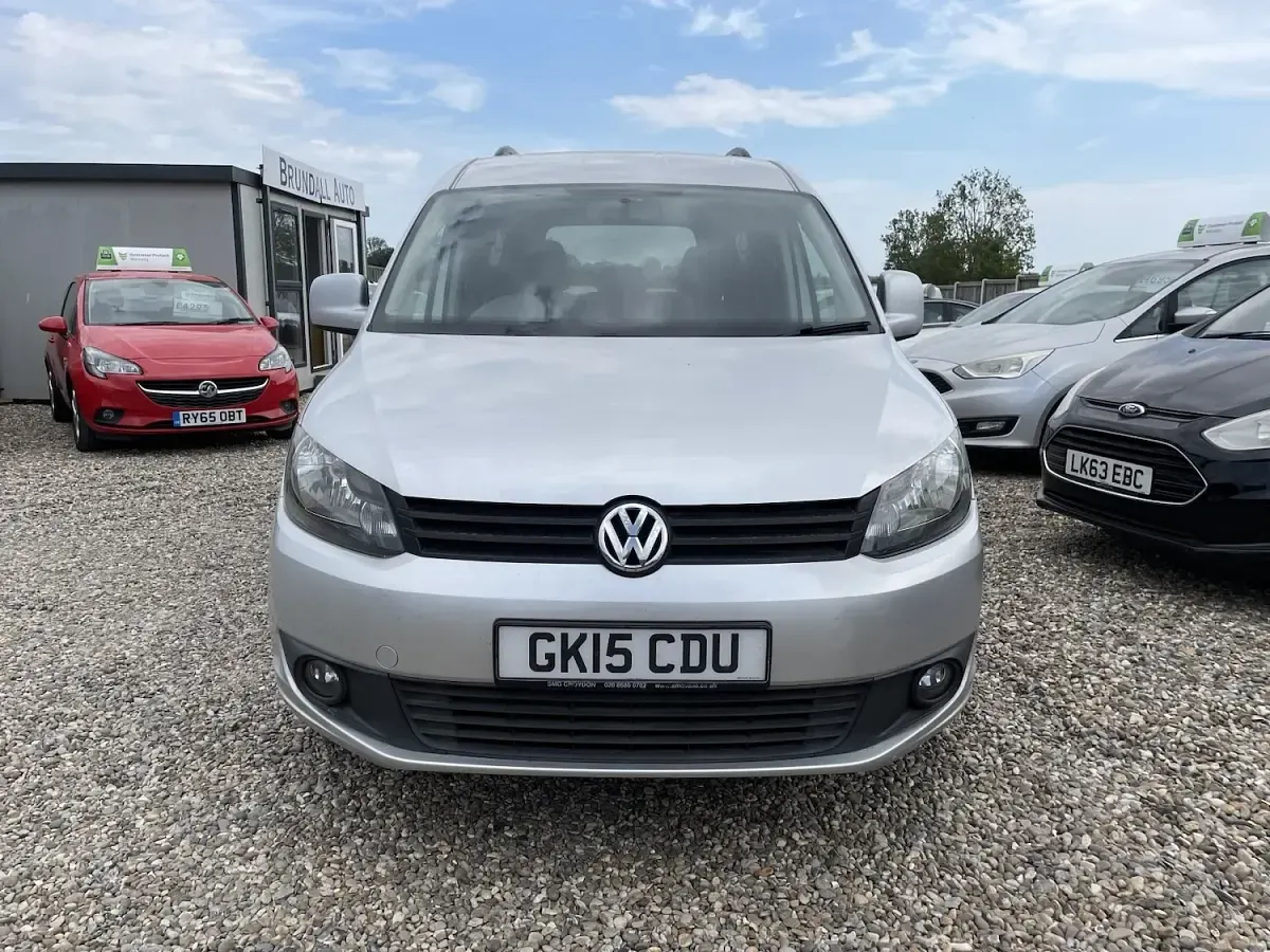 Used VW Caddy Maxi Life 102 HP (75 kW) 2015 Silver MPV