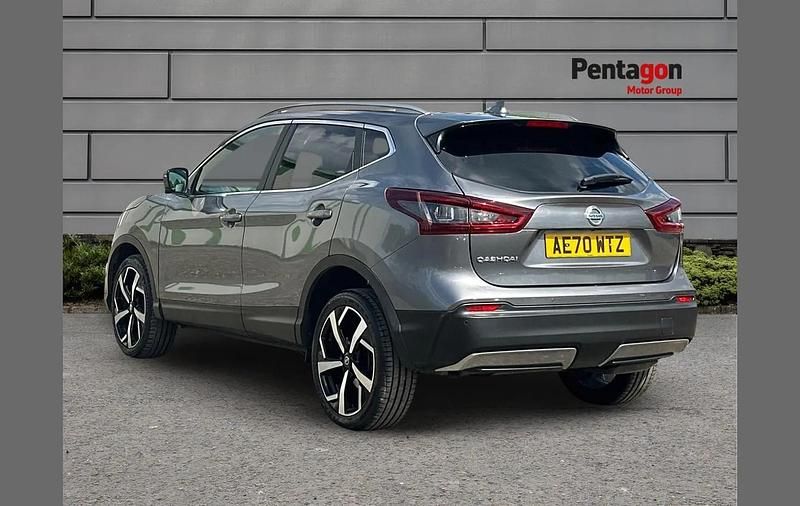 Used Nissan Qashqai Tekna 115 HP (84 kW) 2020 Grey SUV