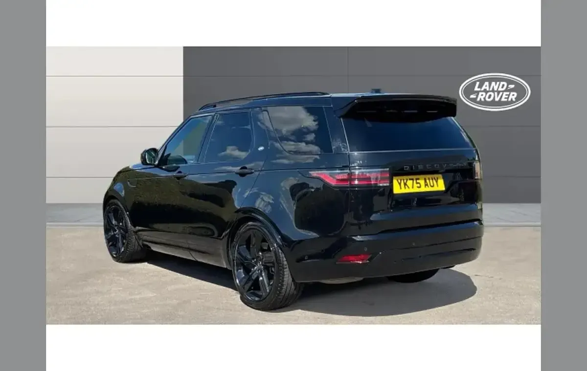 Used Land Rover Discovery SE Dynamic 344 HP (253 kW) 2025 Black SUV