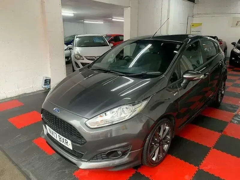 Used Ford Fiesta ST-Line 140 HP (102 kW) 2017 Grey Hatchback