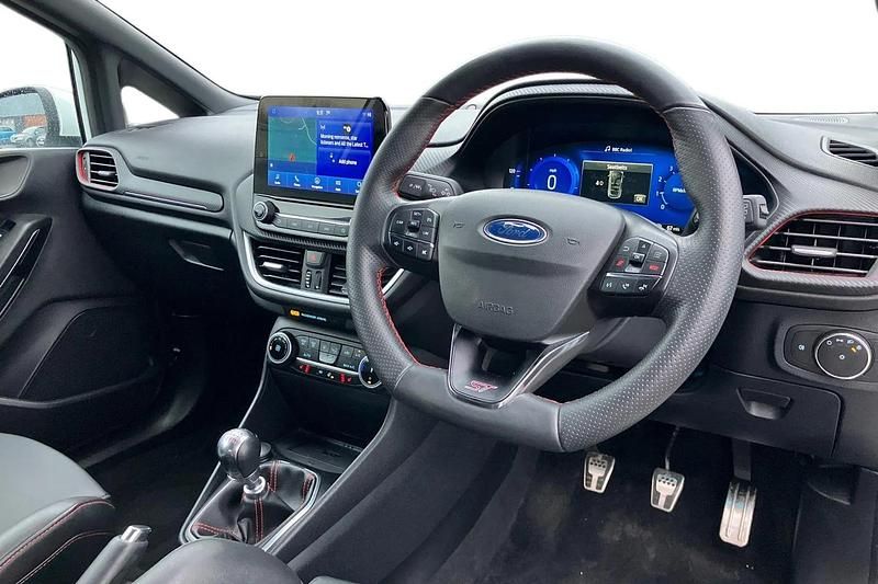 Used Ford Fiesta ST 200 HP (147 kW) 2022 White Hatchback