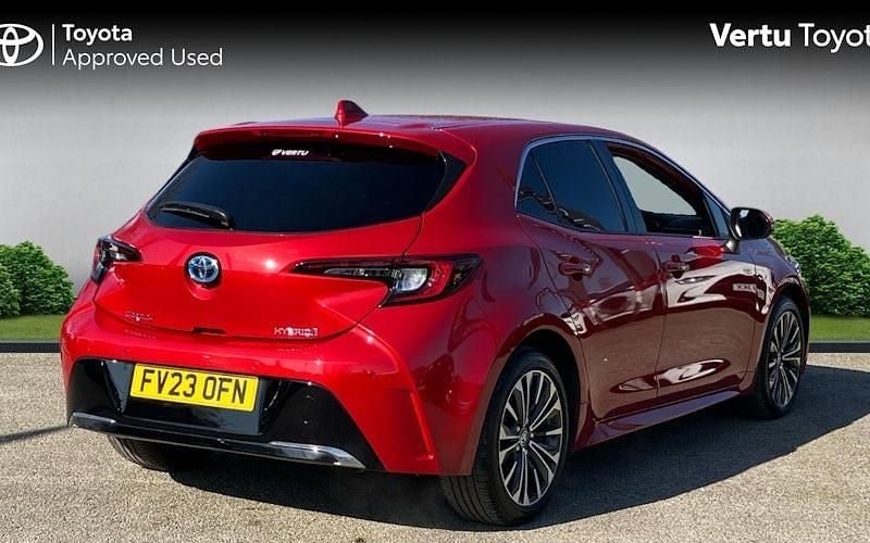 Used Toyota Corolla Design 196 HP (144 kW) 2025 Hatchback