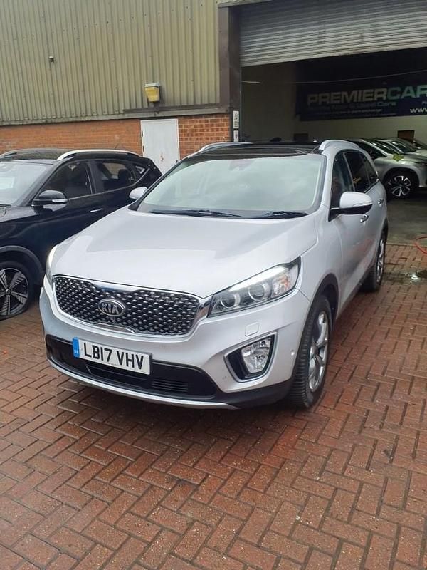 Used Kia Sorento 197 HP (144 kW) 2017 Silver SUV