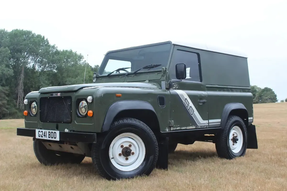 Used Land Rover Defender 1990 Green SUV