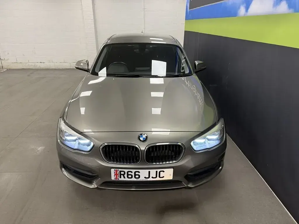 Used BMW 116 Comfort Edition 116 HP (85 kW) 2015 Silver Hatchback