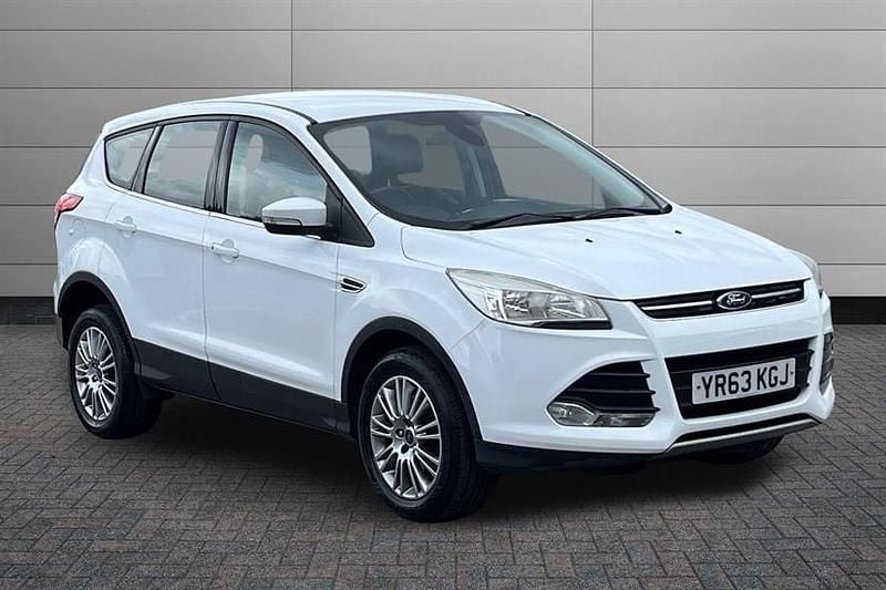 Used Ford Kuga Titanium 163 HP (119 kW) 2013 White SUV